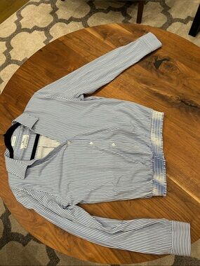 Buttercloth pre-tucked icy cotton shirt rare hard to find print w/ tie dye band